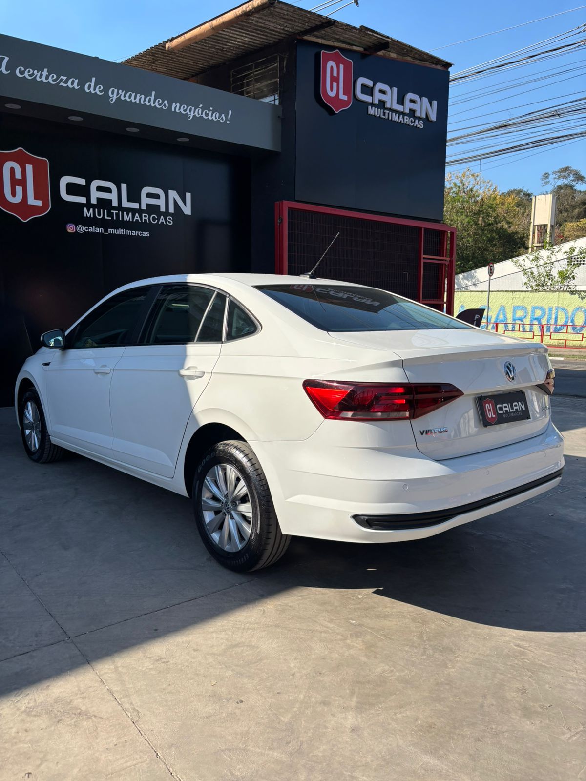 Volkswagen Virtus Comfortline 200 TSI 1.0 Flex 12V Automático 2022