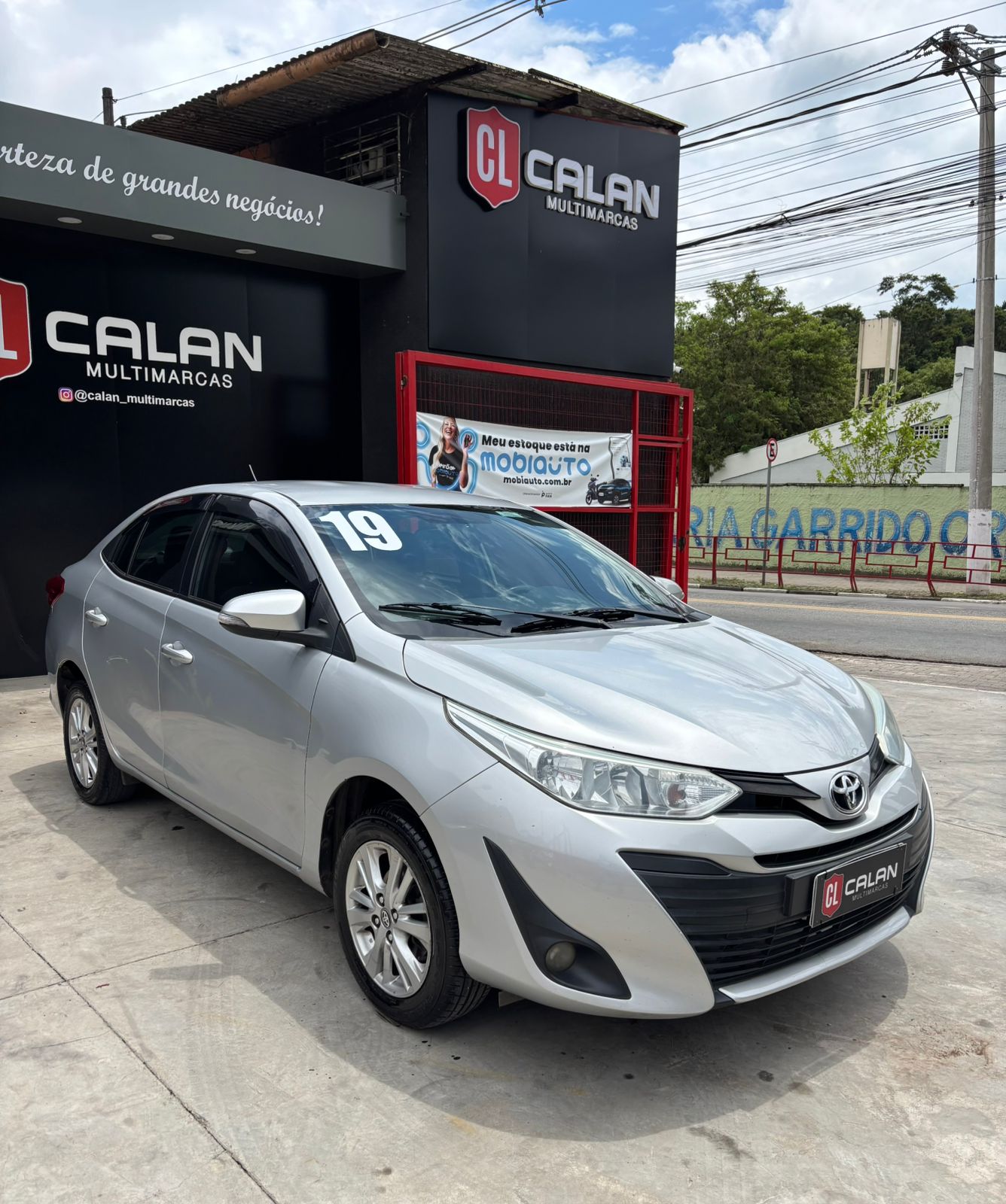 Toyota Yaris XL Sedan 1.5 Flex 16V Automático – Moderno, Econômico e Confortável!