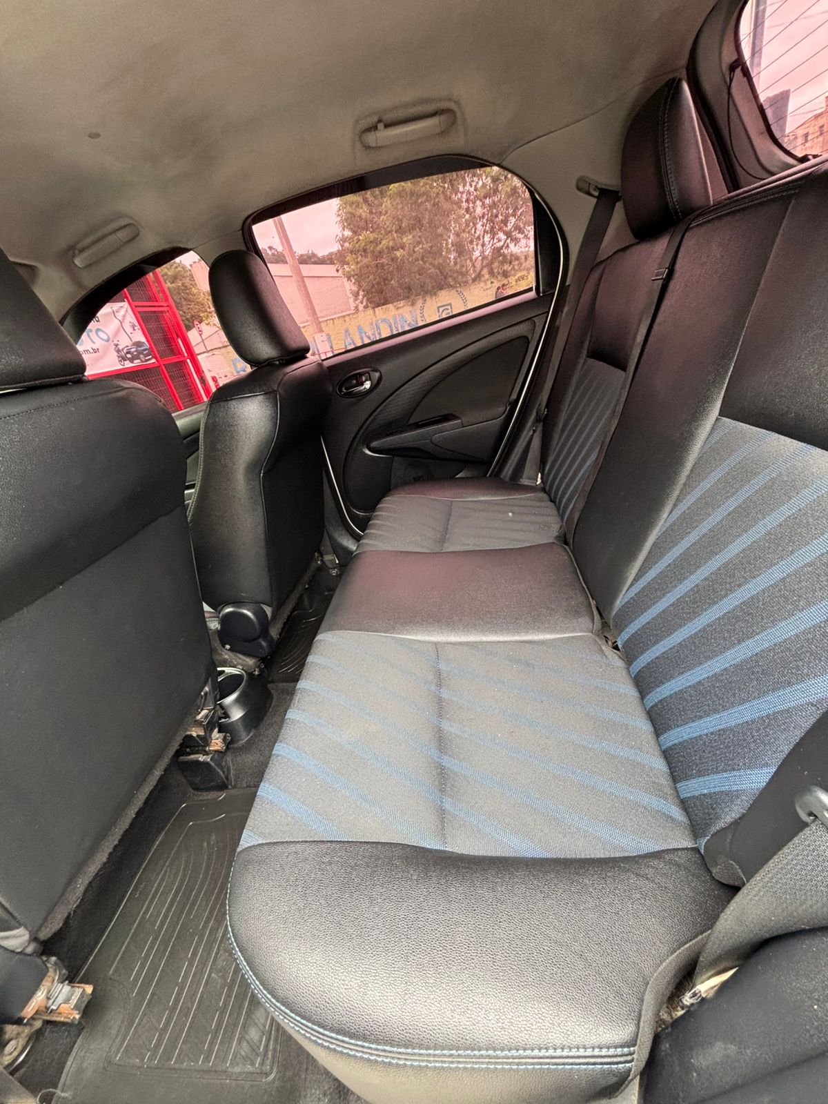 Toyota Etios XS 1.5 Flex 16V 5p Manual 2016 - Imagem 9