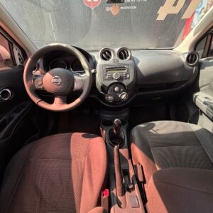 Nissan Versa SL 1.6 16V Flex Fuel Manual 2014