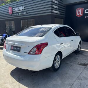 Nissan Versa SL 1.6 16V Flex Fuel Manual 2014