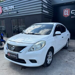 Nissan Versa SL 1.6 16V Flex Fuel Manual 2014