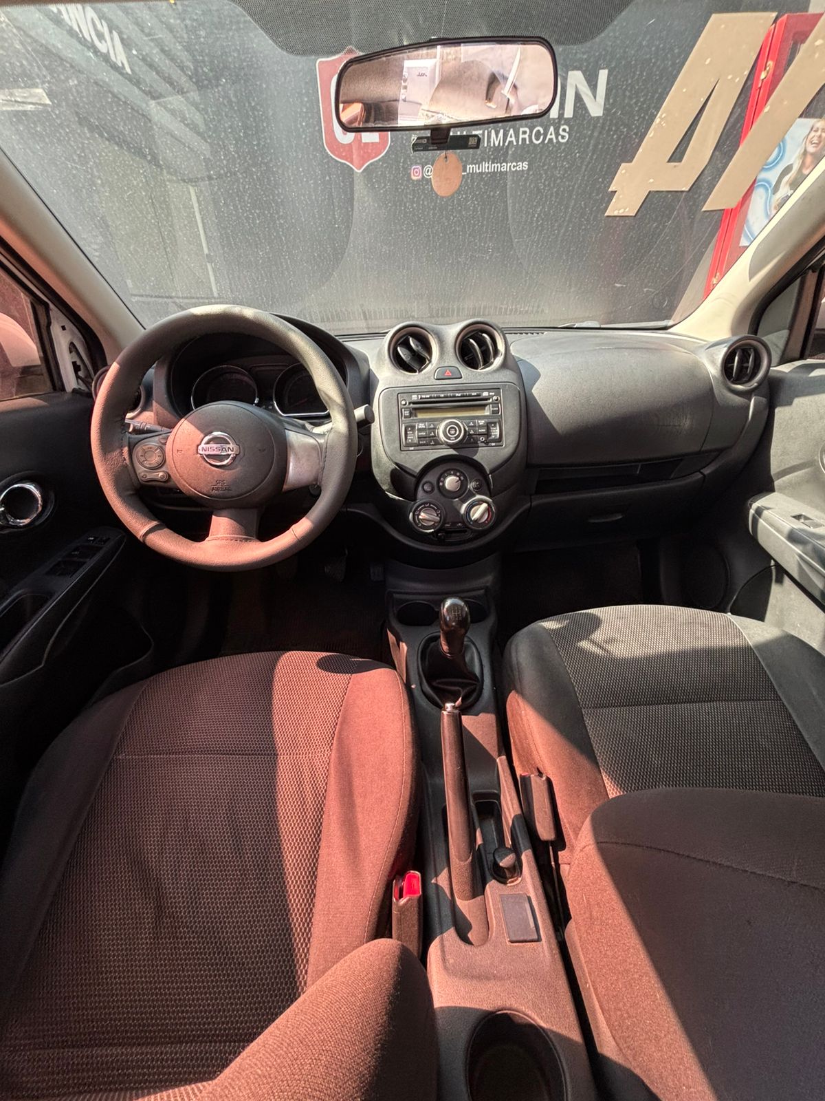 Nissan Versa SL 1.6 16V Flex Fuel Manual 2014