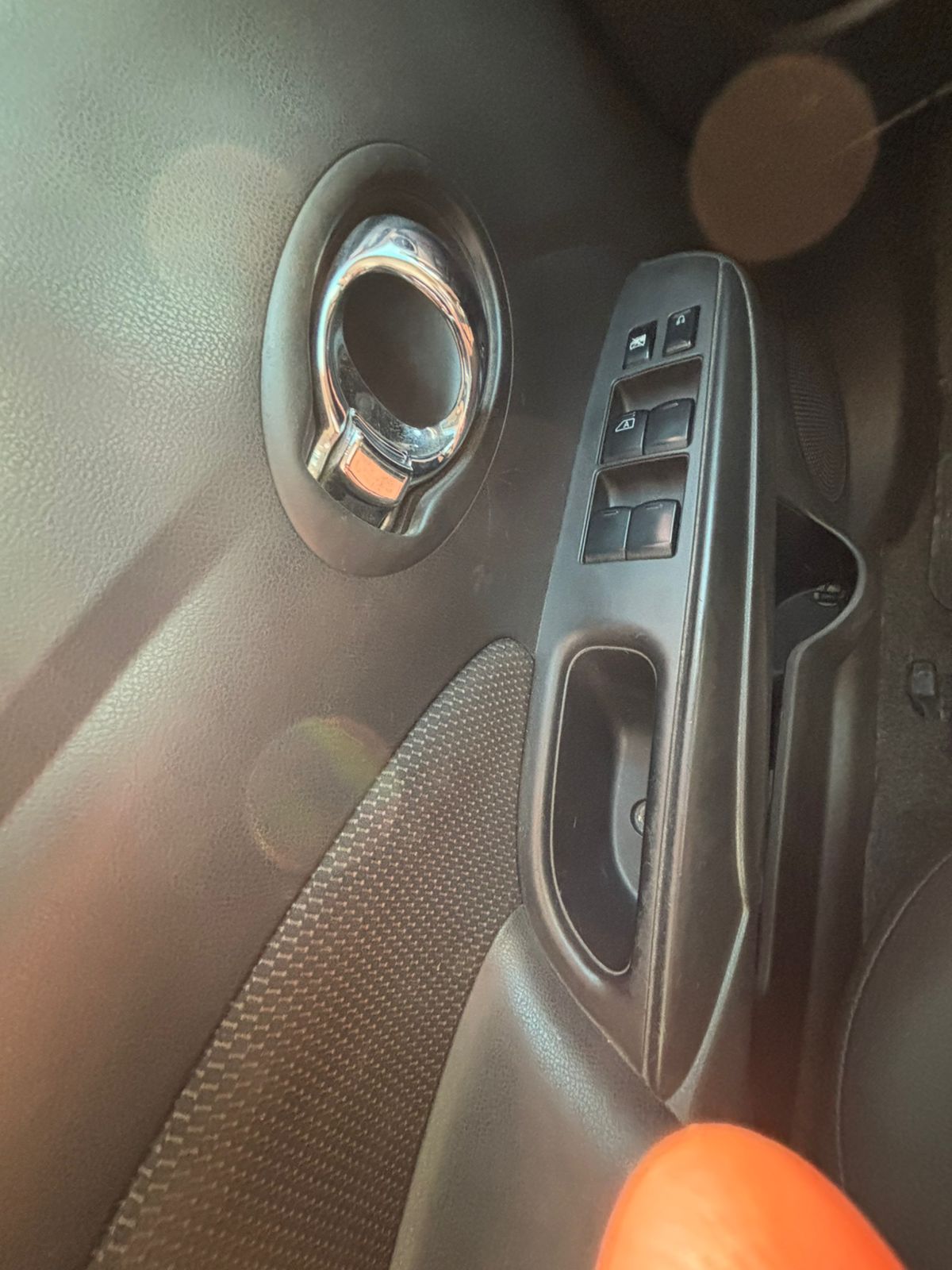 Nissan Versa SL 1.6 16V Flex Fuel Manual 2014 - Imagem 9